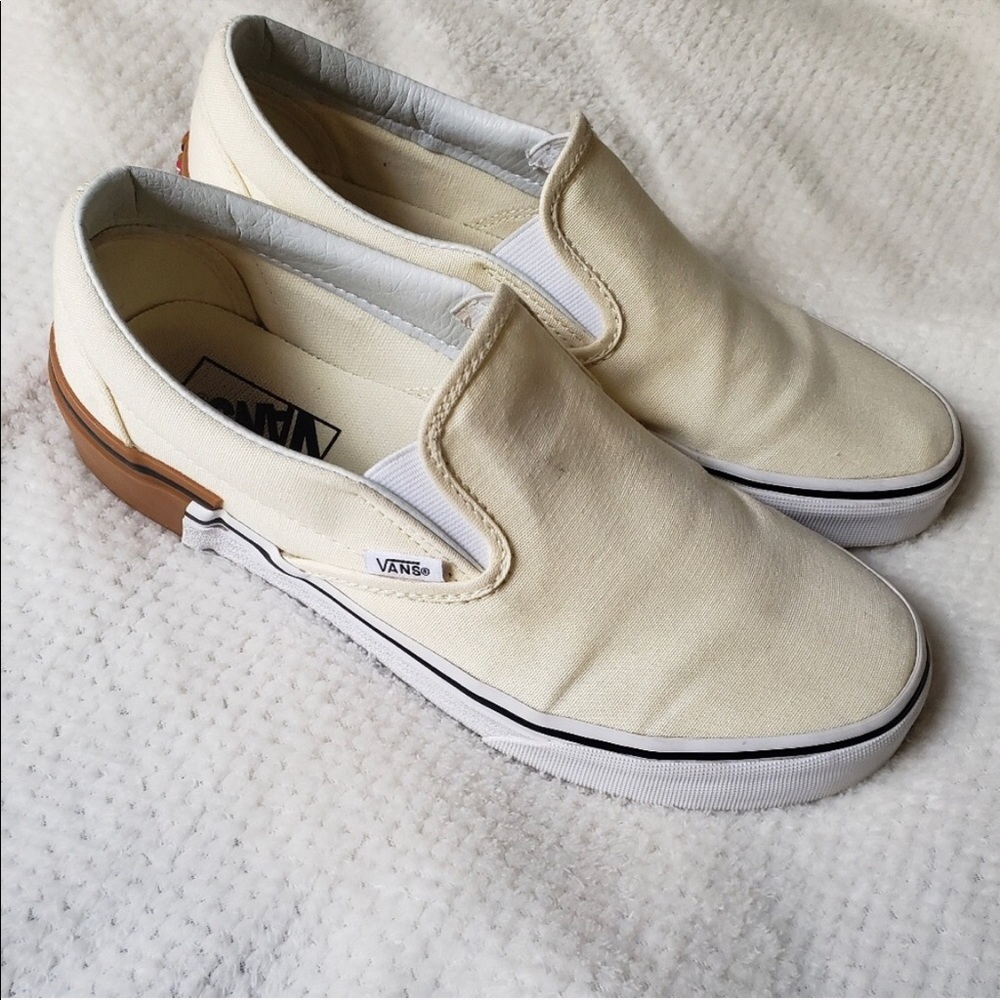 Off white vans!